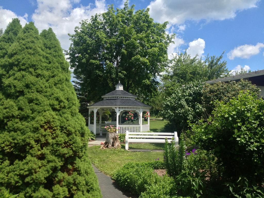 Lukans Farm Resort Hawley Екстериор снимка