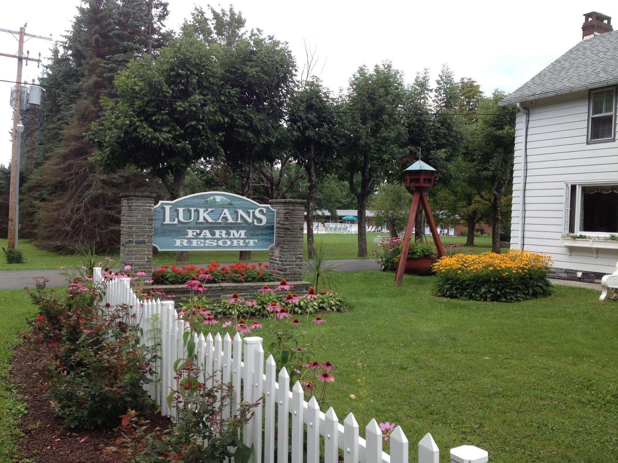 Lukans Farm Resort Hawley Екстериор снимка